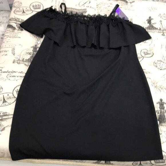 BCX Trendy Off-The-Shoulder Crochet DreSS PLUS - Picture 3 of 7